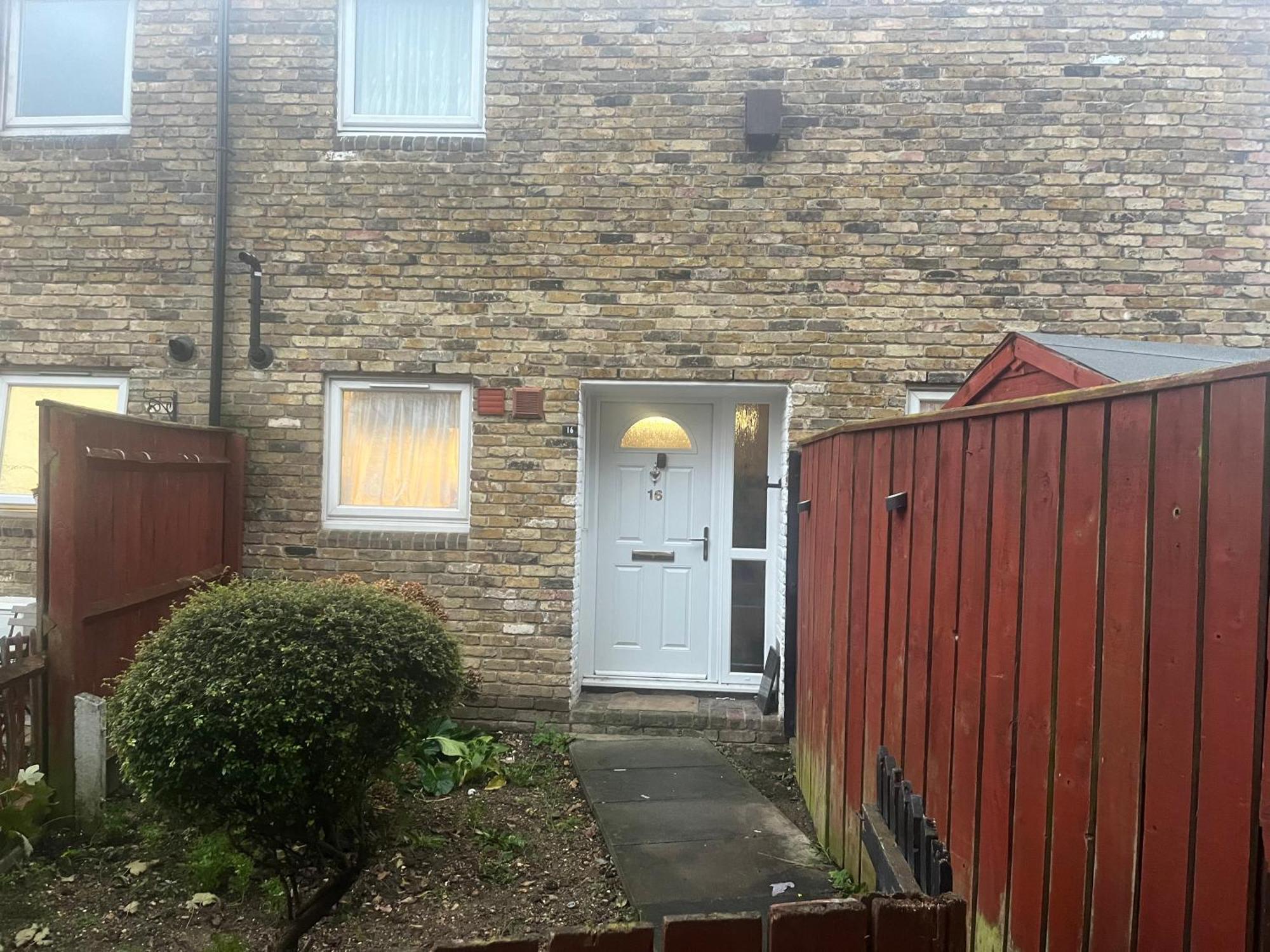 Queenomega'S Home Stay Londen Buitenkant foto