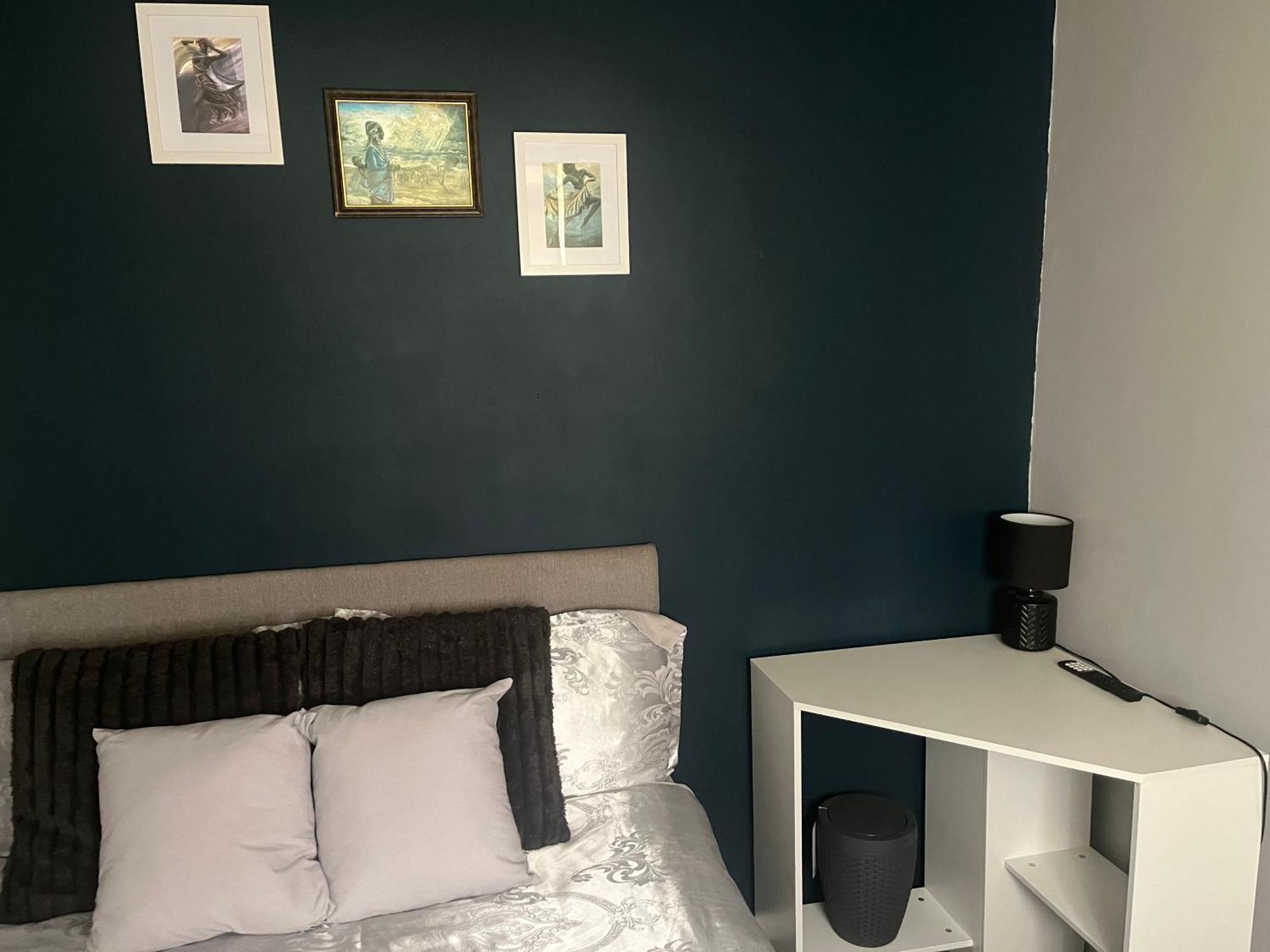 Queenomega'S Home Stay Londen Buitenkant foto