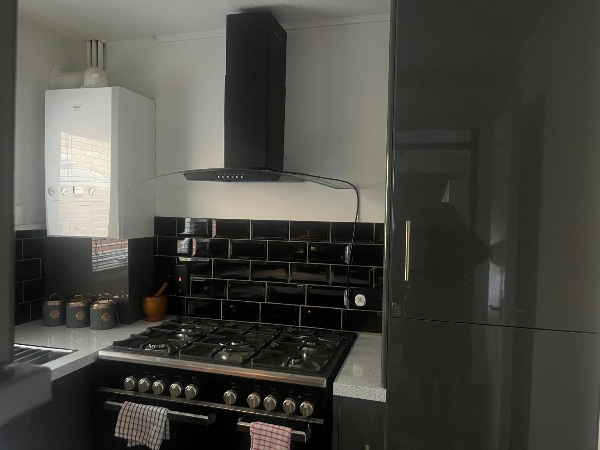 Queenomega'S Home Stay Londen Buitenkant foto
